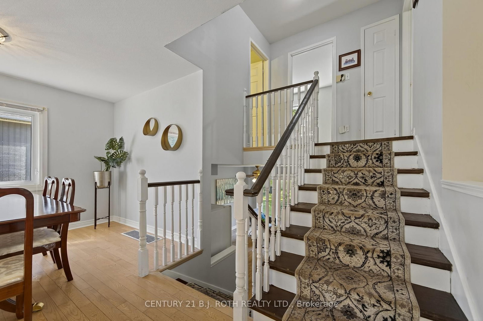 Detached House for sale at 1105 Goshen Road, Innisfil, Ontario, L9S 2B5 - Alcona - MLS: N12997126