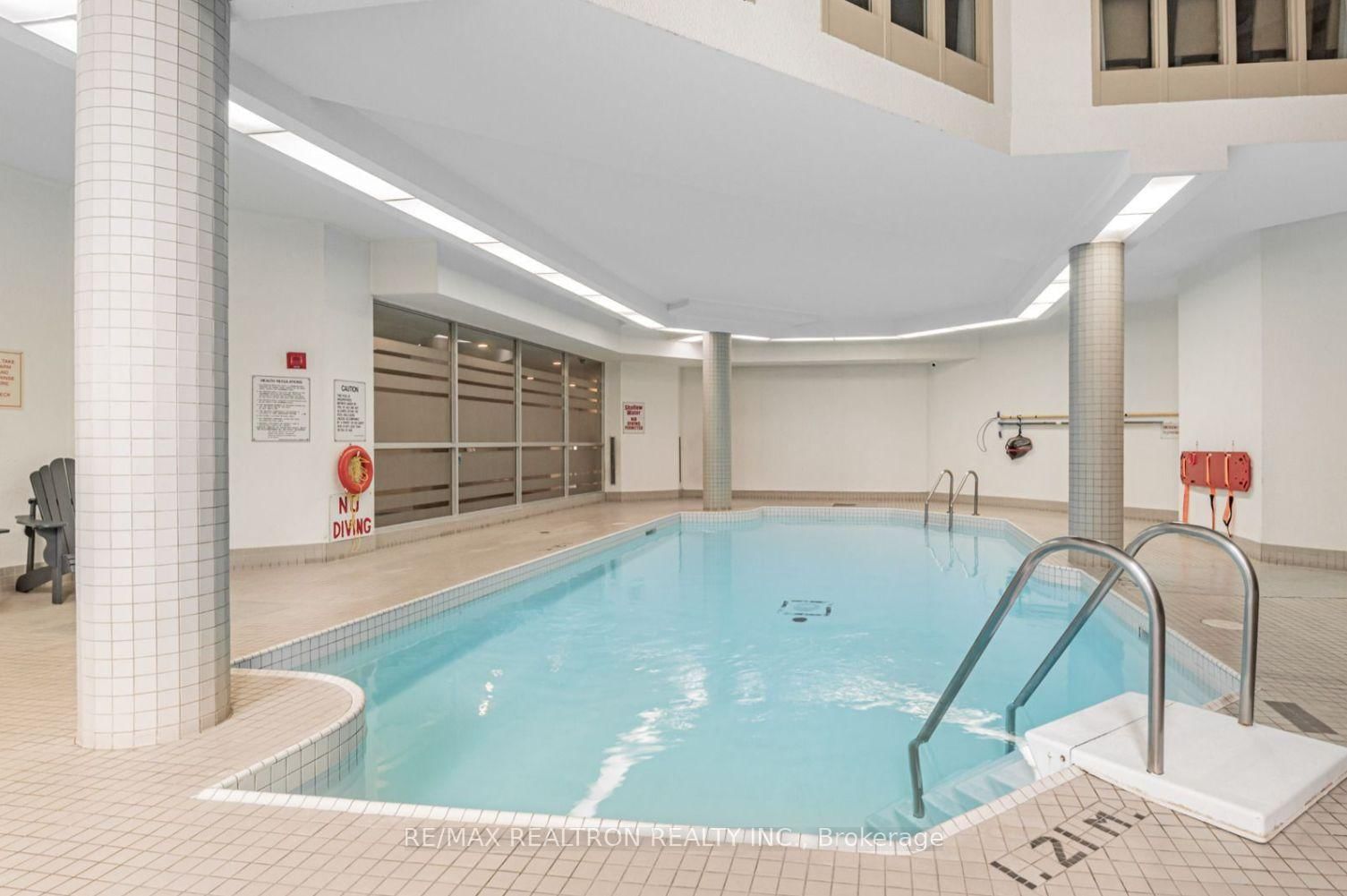 326 Major Mackenzie Drive E, Unit 709 - Photo 8