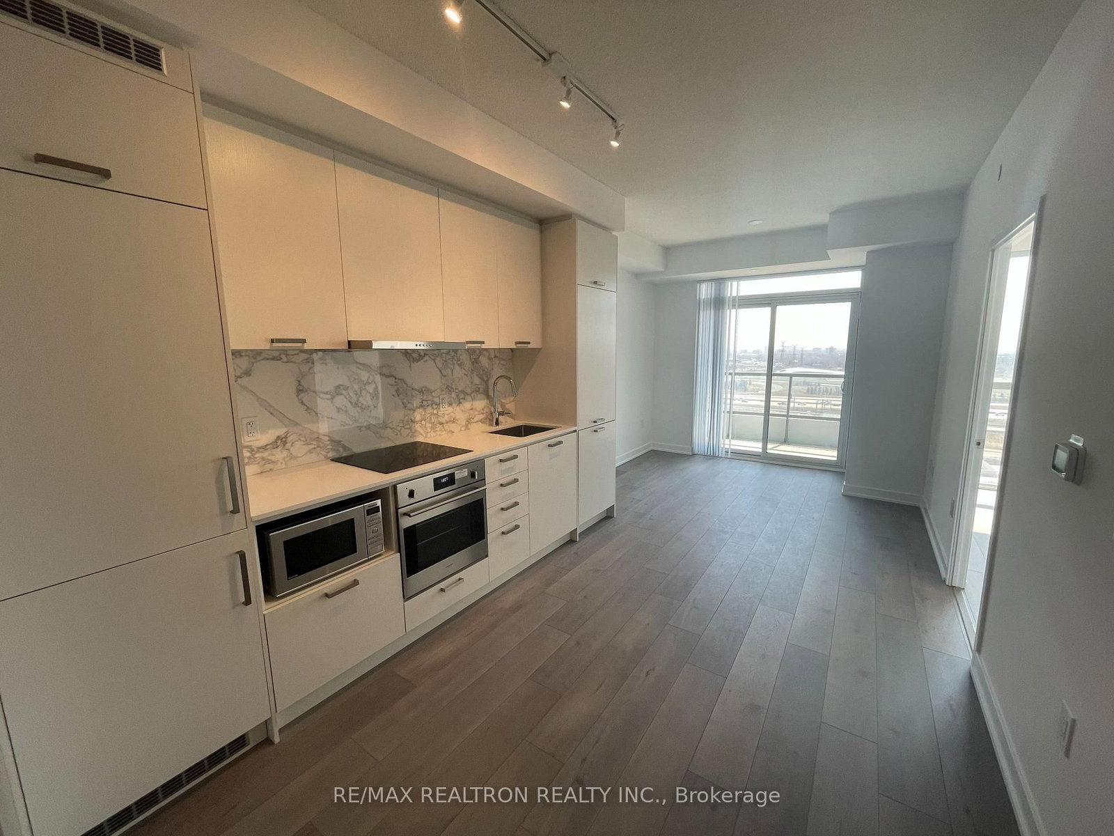 38 Honeycrisp Crescent, Unit 1506 - Photo 13