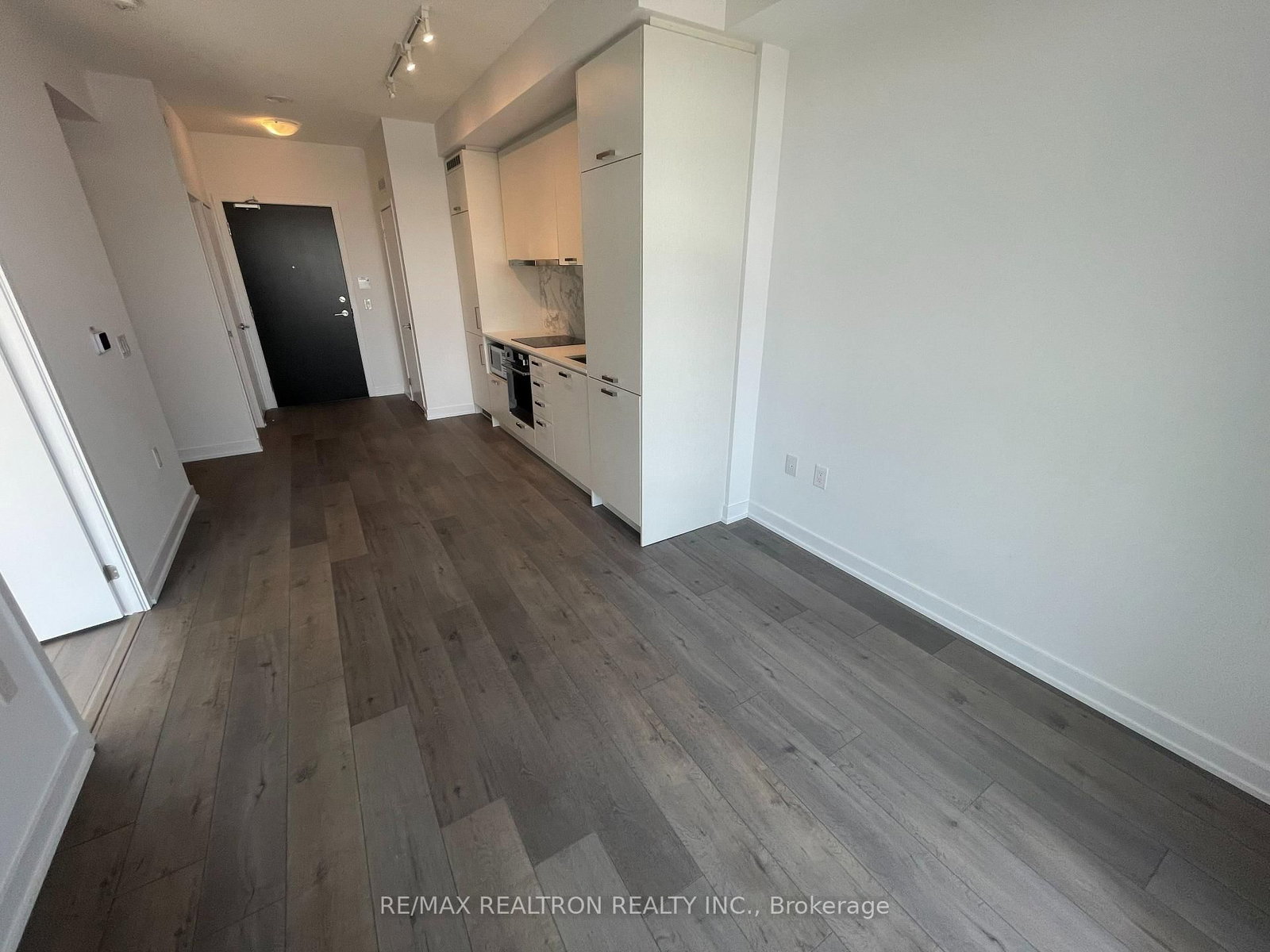 38 Honeycrisp Crescent, Unit 1506 - Photo 17