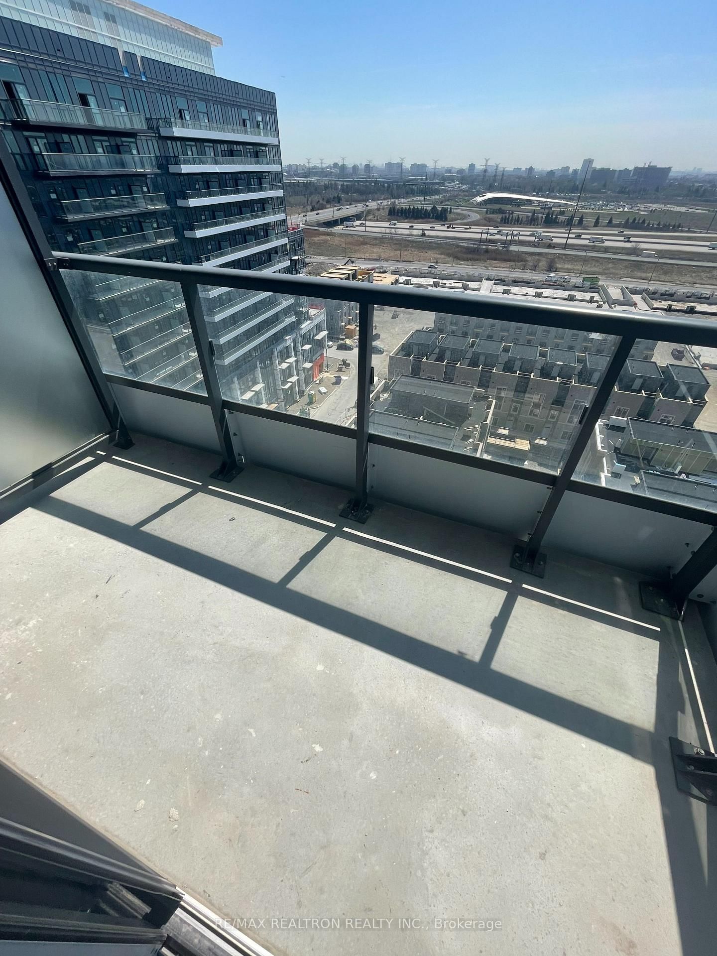 38 Honeycrisp Crescent, Unit 1506 - Photo 25