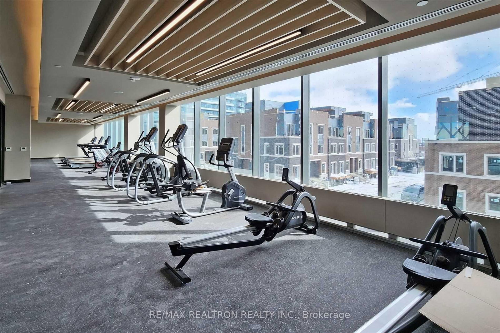 38 Honeycrisp Crescent, Unit 1506 - Photo 32