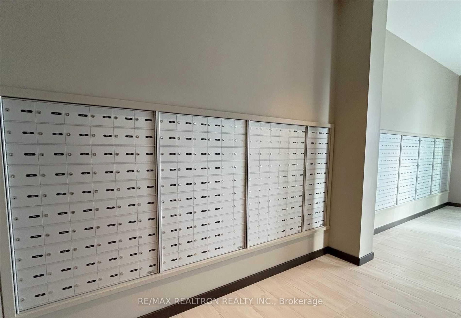 38 Honeycrisp Crescent, Unit 1506 - Photo 35