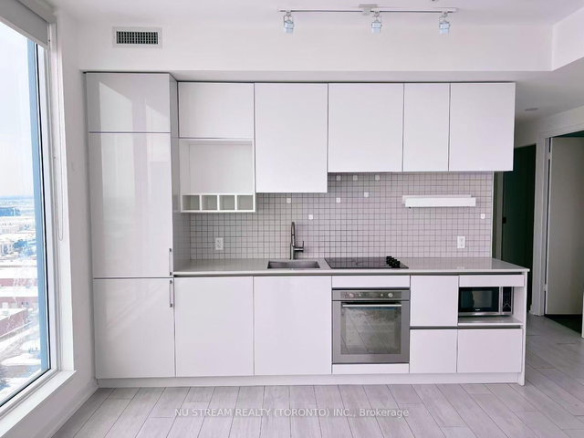 2109 - 5 Buttermill Avenue