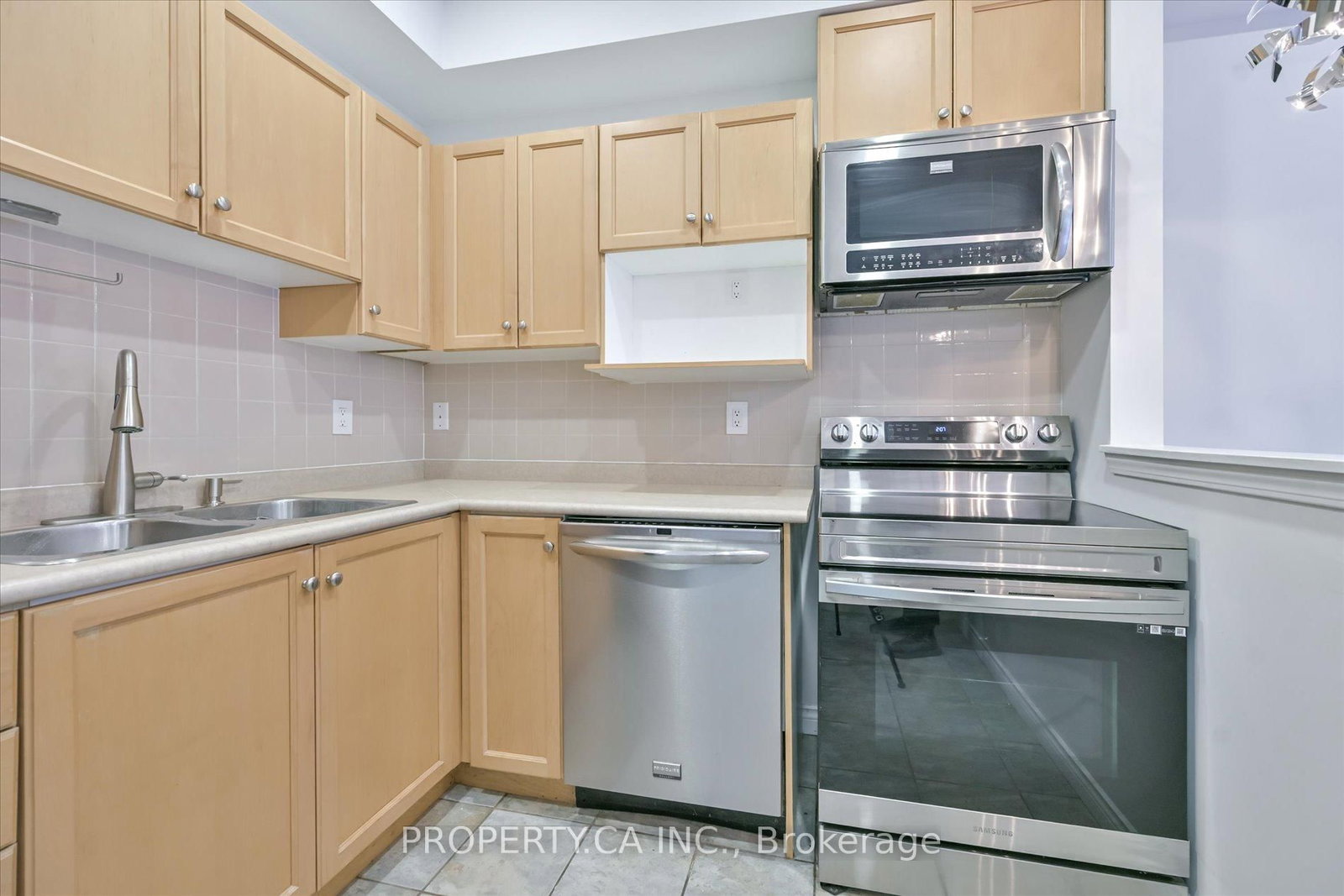 1051 On Bogart Circle, Unit 46 - Photo 9