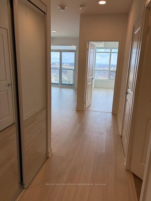 50 Upper Mall Way, Unit 2510 - Photo 3