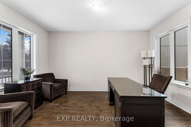 1951 Metro Rd, Georgina, L0E 1L0 | Image 3