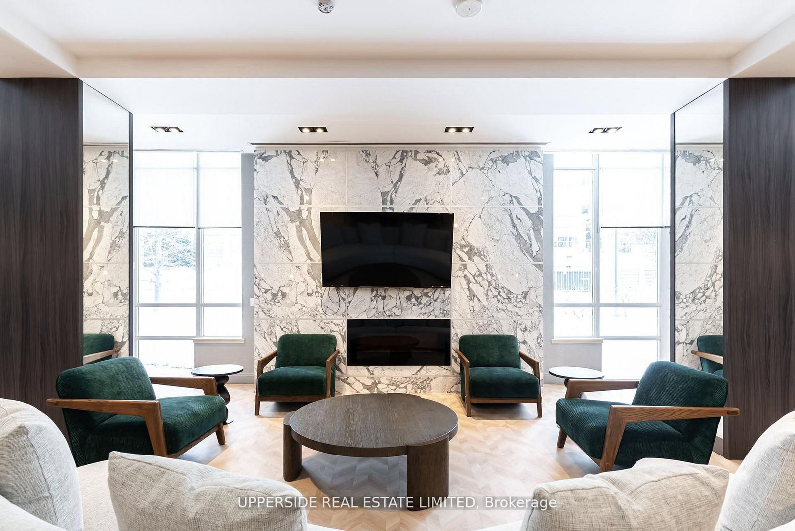 85 North Park Rd Road, Unit PH05 - Photo 32