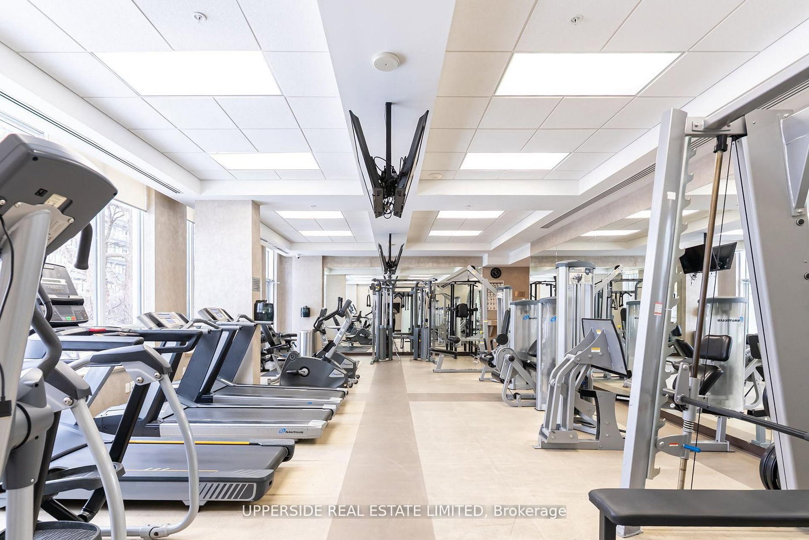 85 North Park Rd Road, Unit PH05 - Photo 33