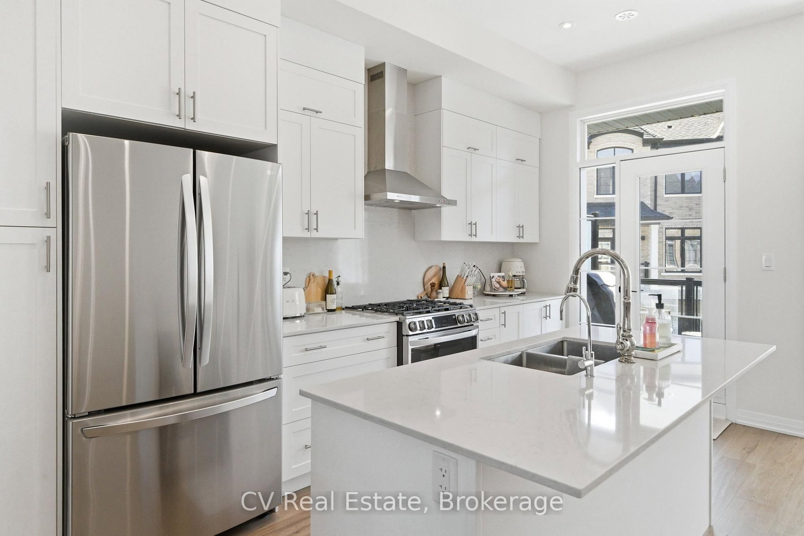 40 De La Roche Drive - Photo 10