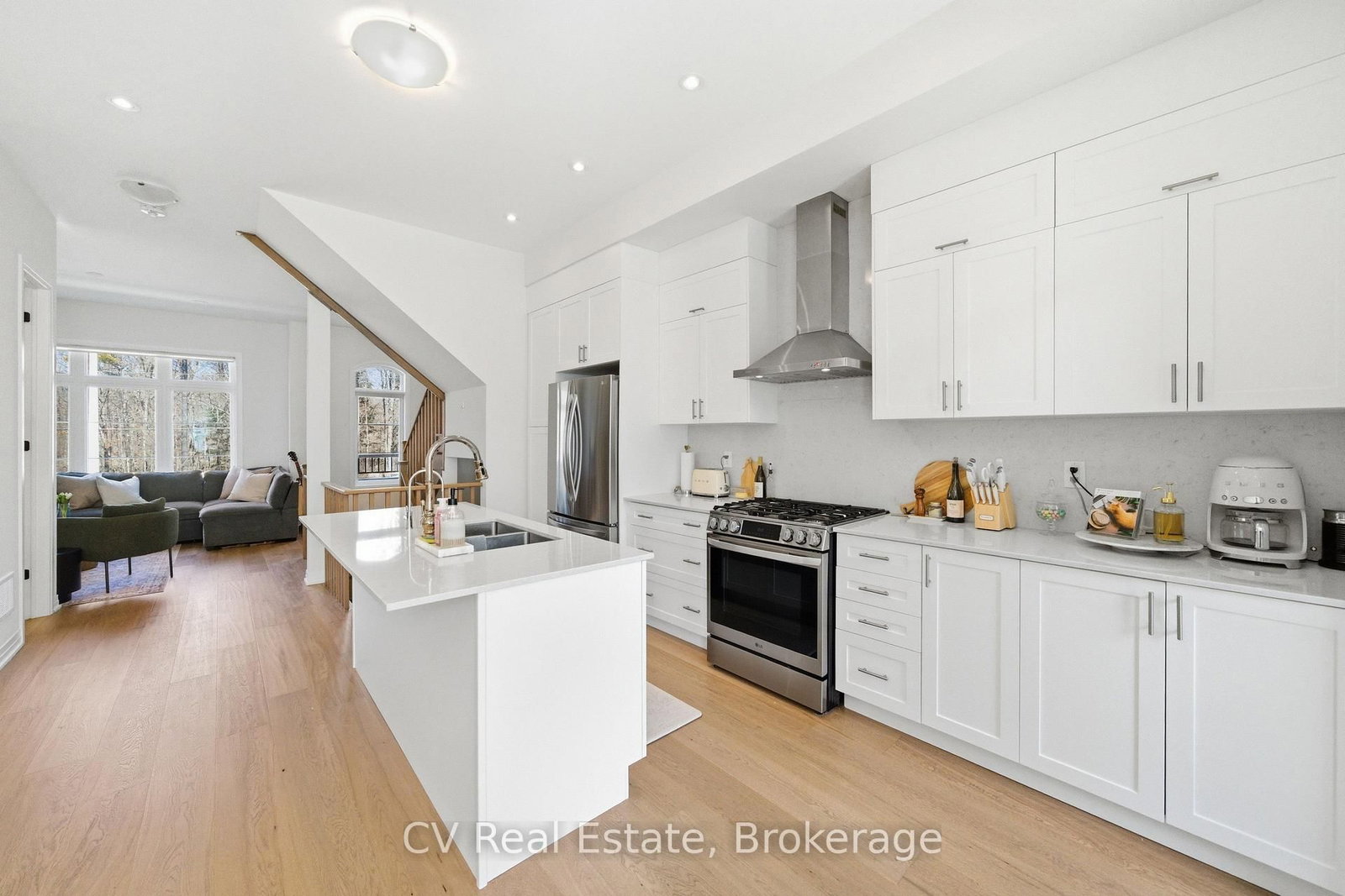 40 De La Roche Drive - Photo 12