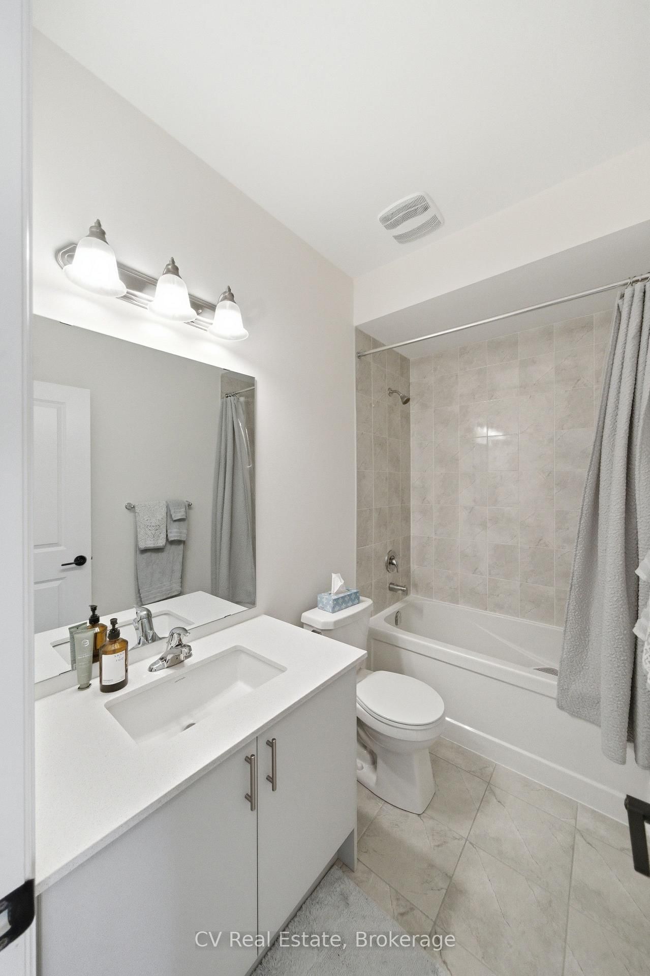 40 De La Roche Drive - Photo 28