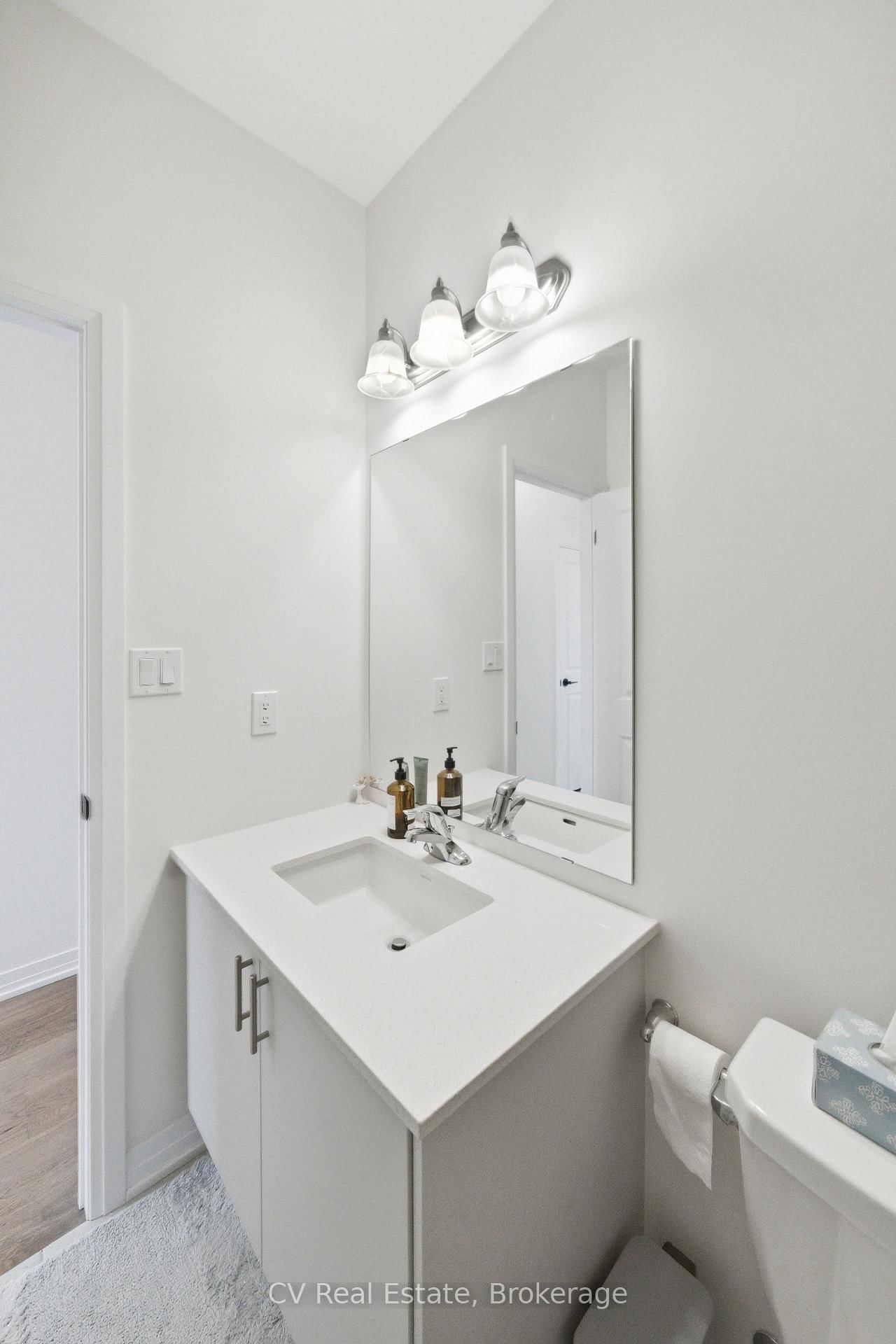 40 De La Roche Drive - Photo 29