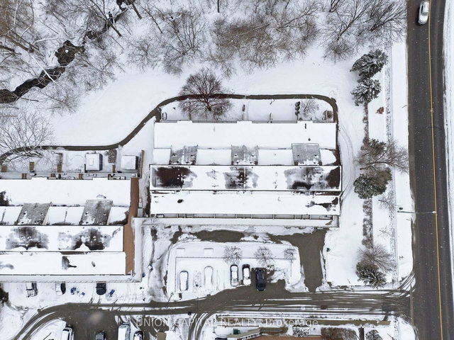 317 Milestone Crescent