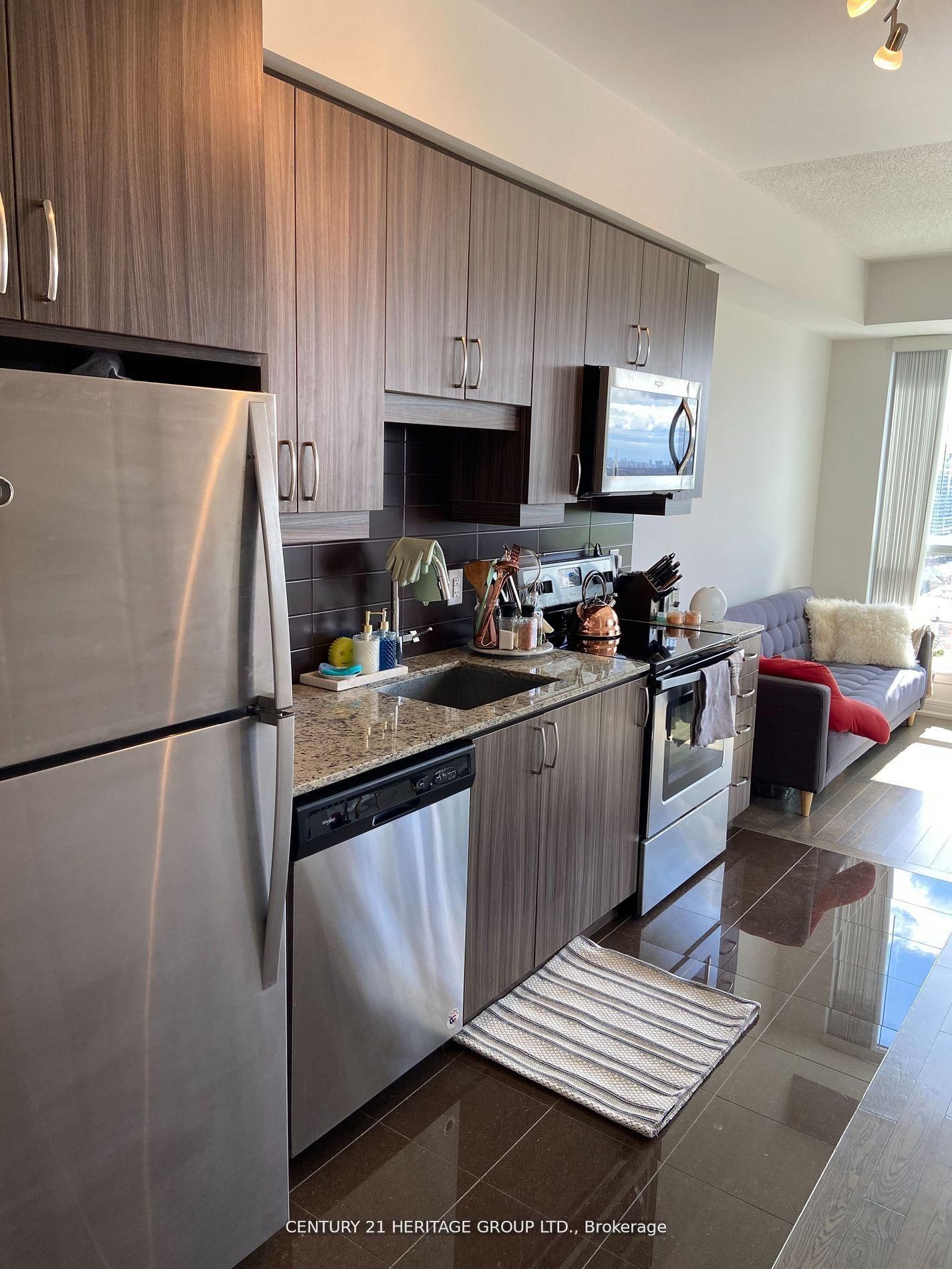 9201 Yonge Street, Unit 1909 - Photo 7