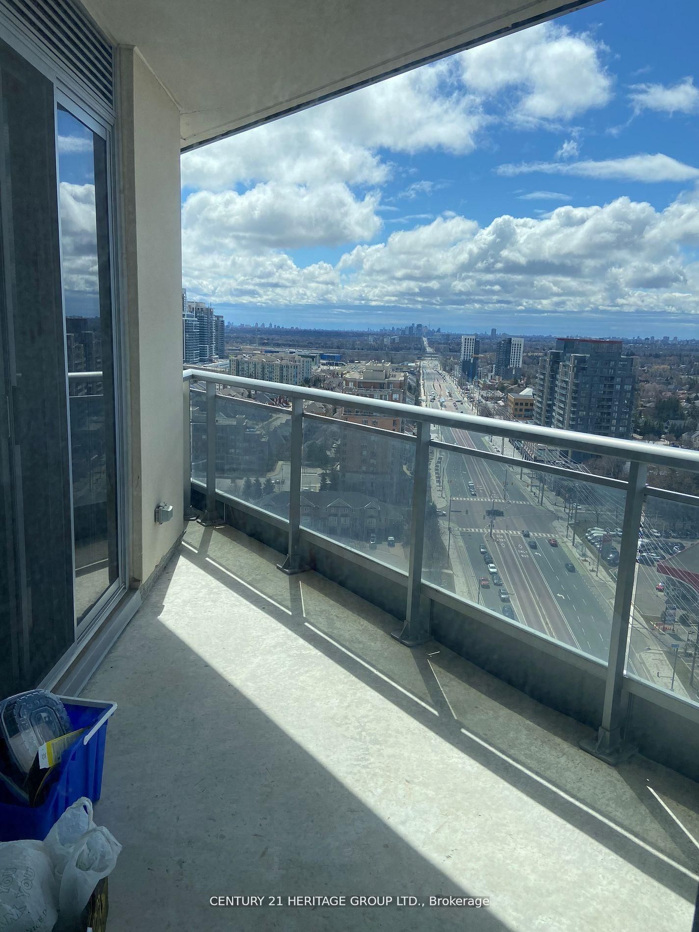 9201 Yonge Street, Unit 1909 - Photo 8