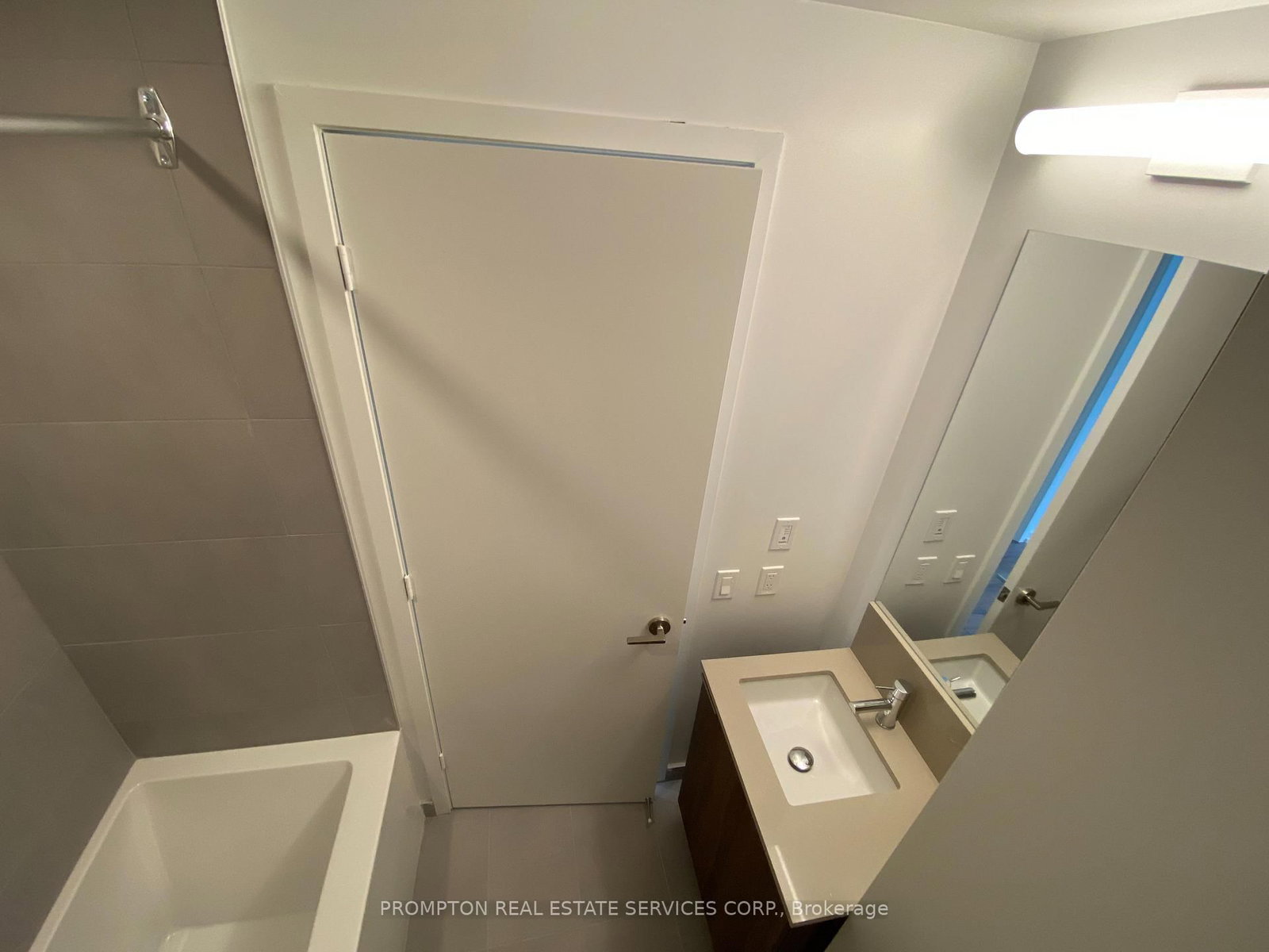 7890 Jane Street, Unit 801 - Photo 9