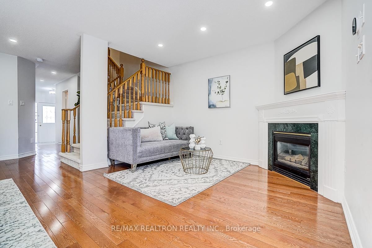 Townhouse for sale at 175 Trail Ridge Lane, Markham, Ontario, L6C 2C6 - Berczy - MLS: N12998148