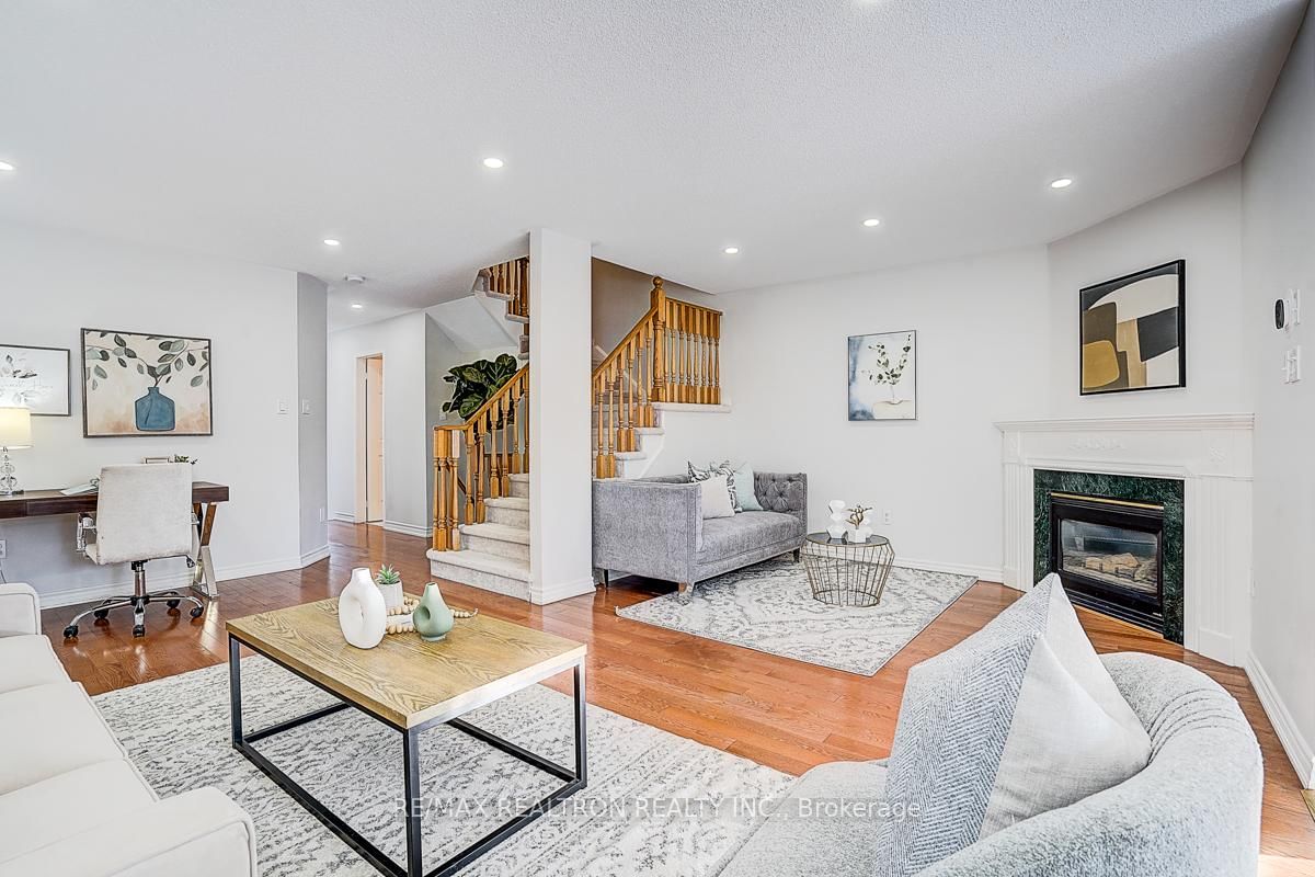 Townhouse for sale at 175 Trail Ridge Lane, Markham, Ontario, L6C 2C6 - Berczy - MLS: N12998148