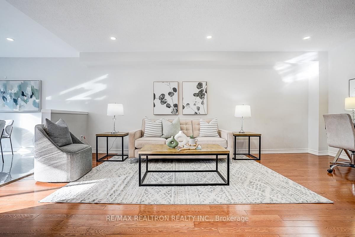 Townhouse for sale at 175 Trail Ridge Lane, Markham, Ontario, L6C 2C6 - Berczy - MLS: N12998148