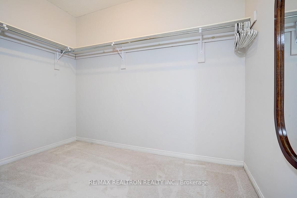 Townhouse for sale at 175 Trail Ridge Lane, Markham, Ontario, L6C 2C6 - Berczy - MLS: N12998148