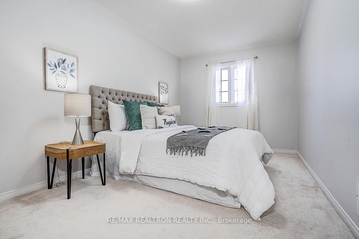 Townhouse for sale at 175 Trail Ridge Lane, Markham, Ontario, L6C 2C6 - Berczy - MLS: N12998148