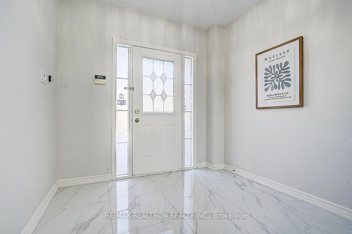 Townhouse for sale at 175 Trail Ridge Lane, Markham, Ontario, L6C 2C6 - Berczy - MLS: N12998148