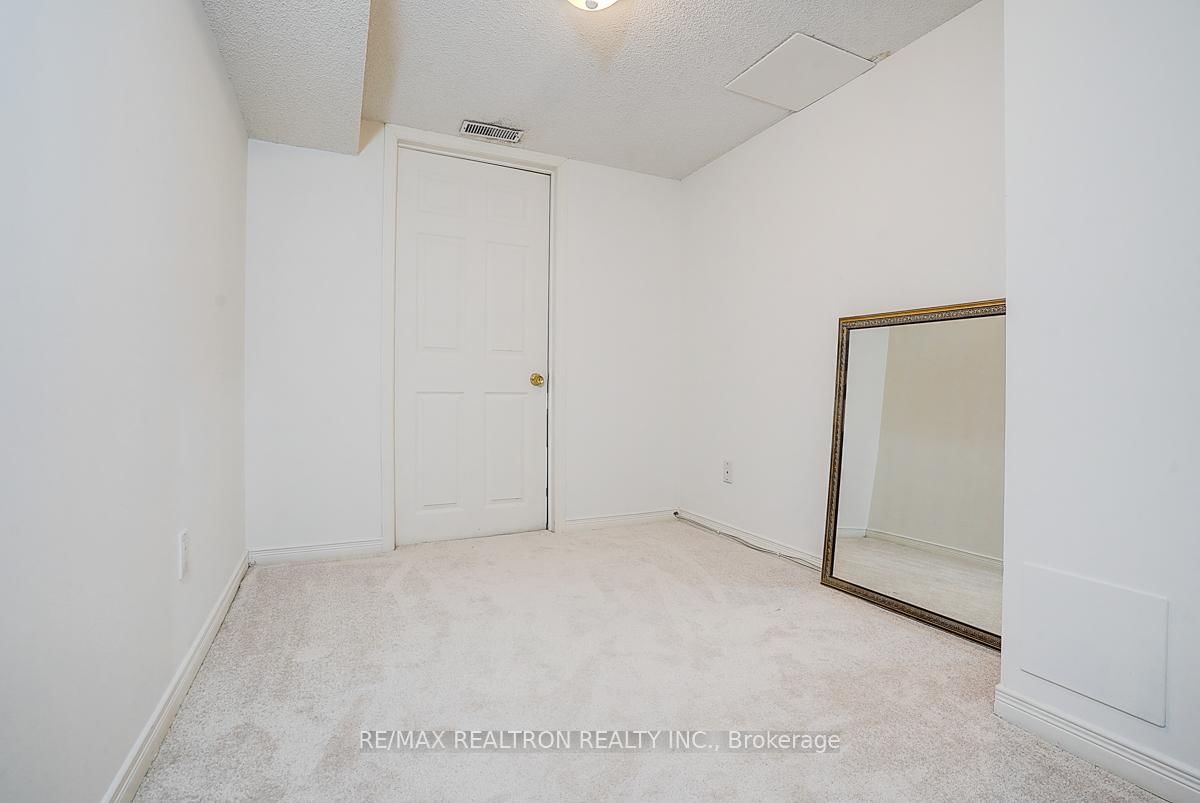 Townhouse for sale at 175 Trail Ridge Lane, Markham, Ontario, L6C 2C6 - Berczy - MLS: N12998148