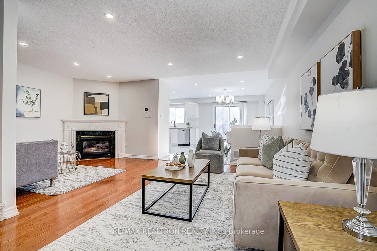 Townhouse for sale at 175 Trail Ridge Lane, Markham, Ontario, L6C 2C6 - Berczy - MLS: N12998148