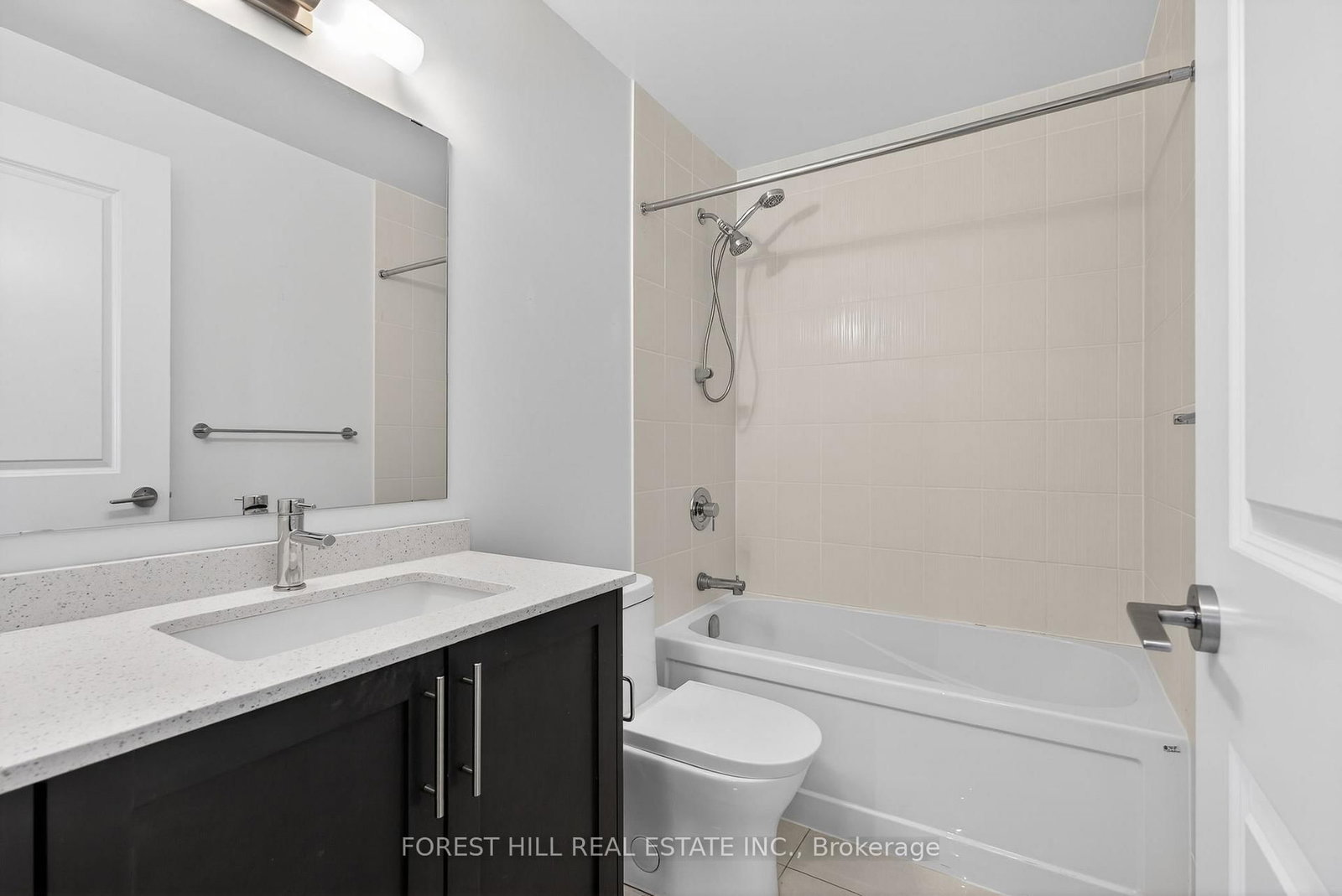 10 Gatineau Drive, Unit 208 - Photo 16