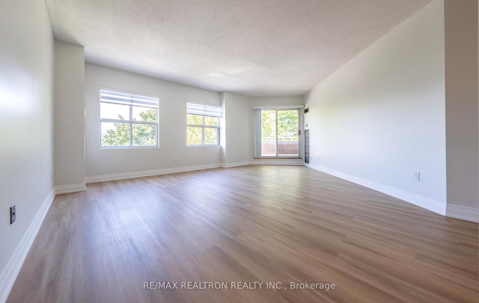 Condo for sale at Ph8-9 Chalmers Road, Richmond Hill, Ontario, L4B 3N3 - Doncrest - MLS: N12998358