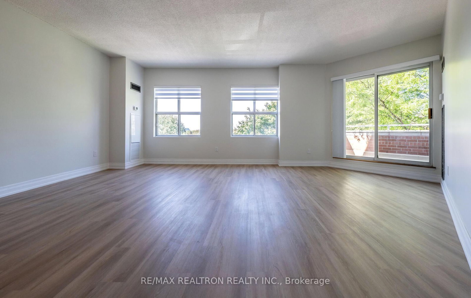 Condo for sale at Ph8-9 Chalmers Road, Richmond Hill, Ontario, L4B 3N3 - Doncrest - MLS: N12998358