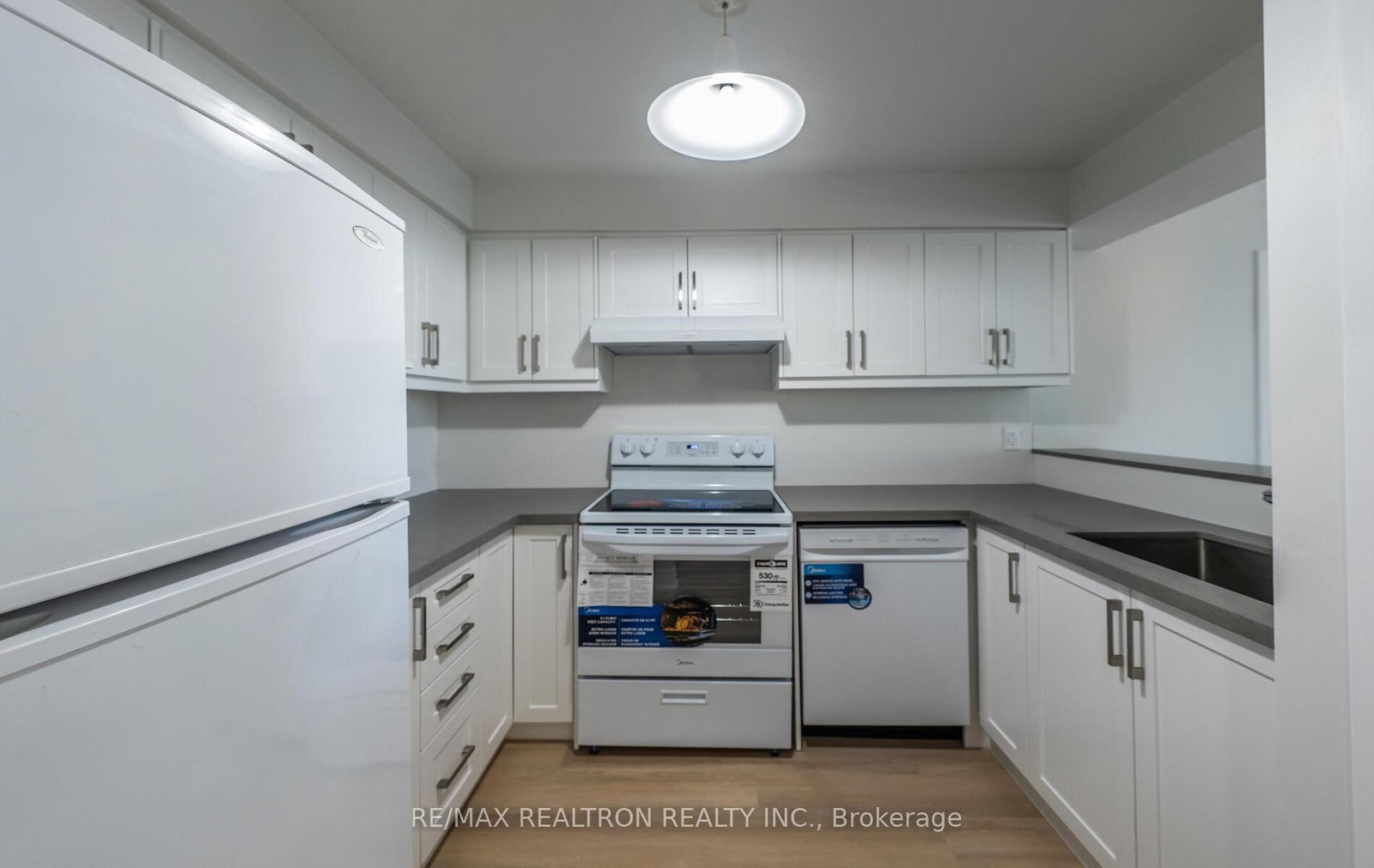 Condo for sale at Ph8-9 Chalmers Road, Richmond Hill, Ontario, L4B 3N3 - Doncrest - MLS: N12998358