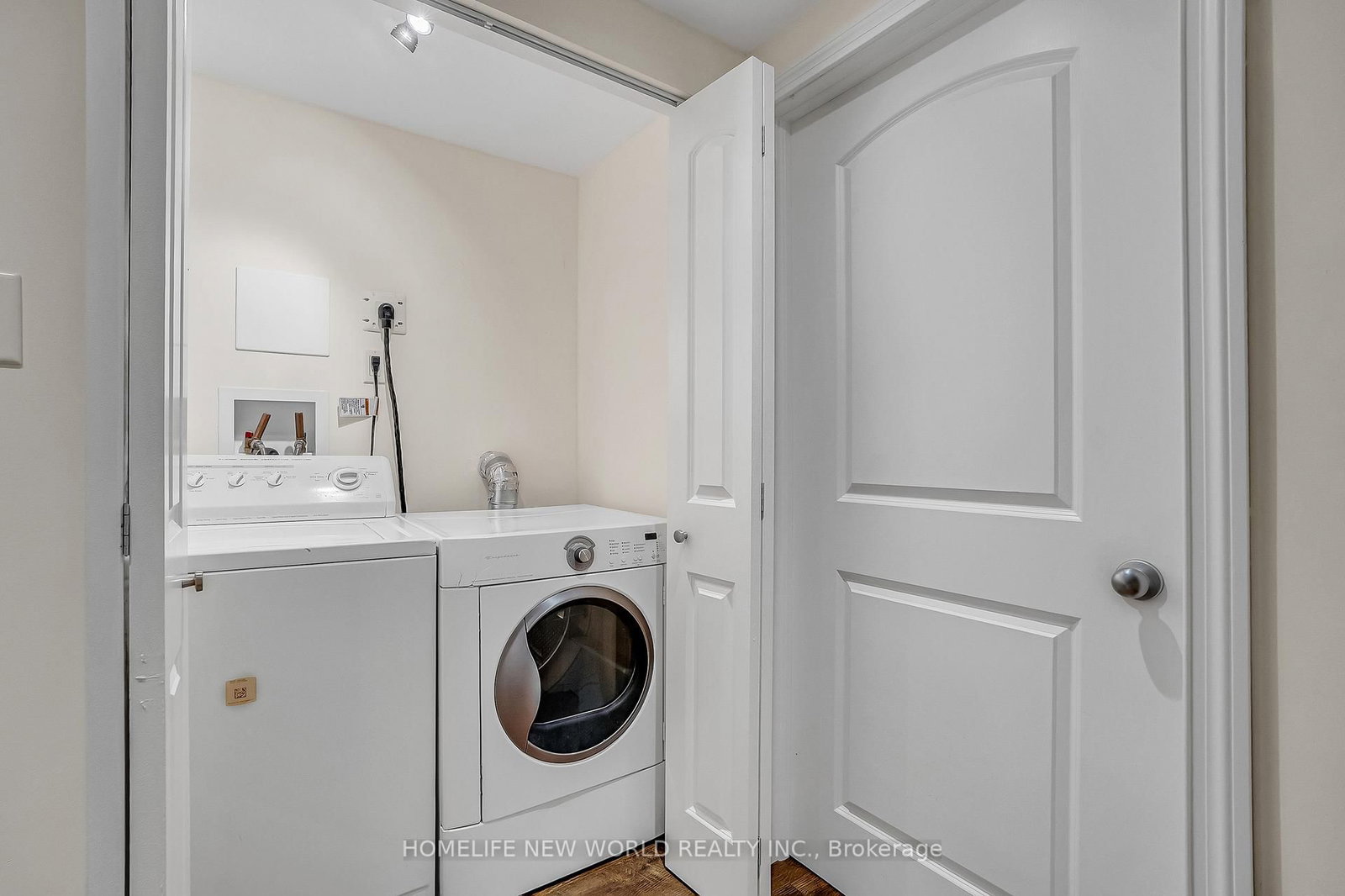 Townhouse for sale at 53 Michelina Terrace, Markham, Ontario, L6B 0B3 - Cornell - MLS: N12998488