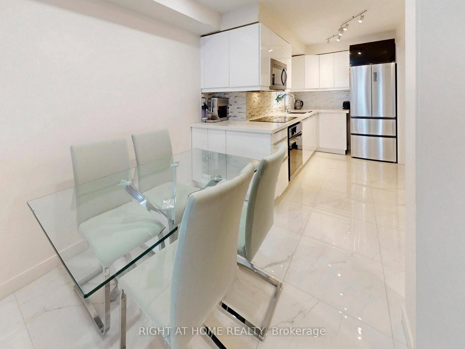 Townhouse for sale at 179 Vanguard Road, Vaughan, Ontario, L4K 5G8 - Patterson - MLS: N12998492