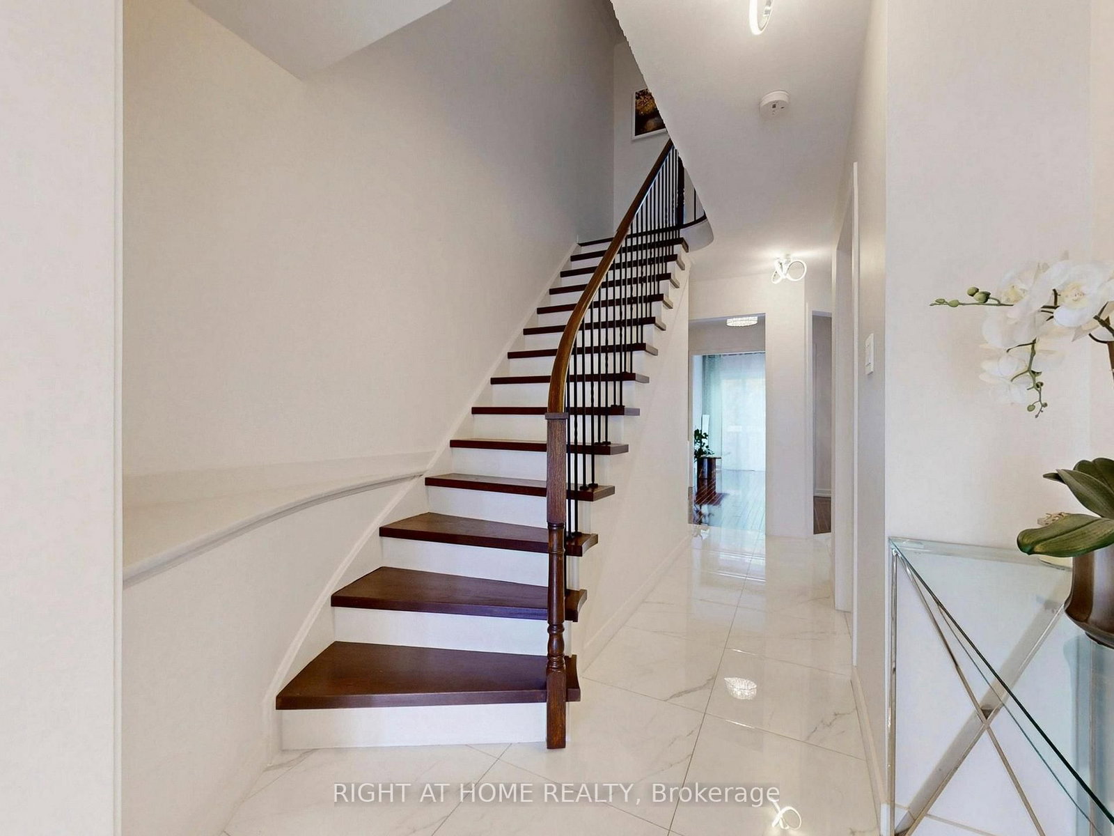 Townhouse for sale at 179 Vanguard Road, Vaughan, Ontario, L4K 5G8 - Patterson - MLS: N12998492