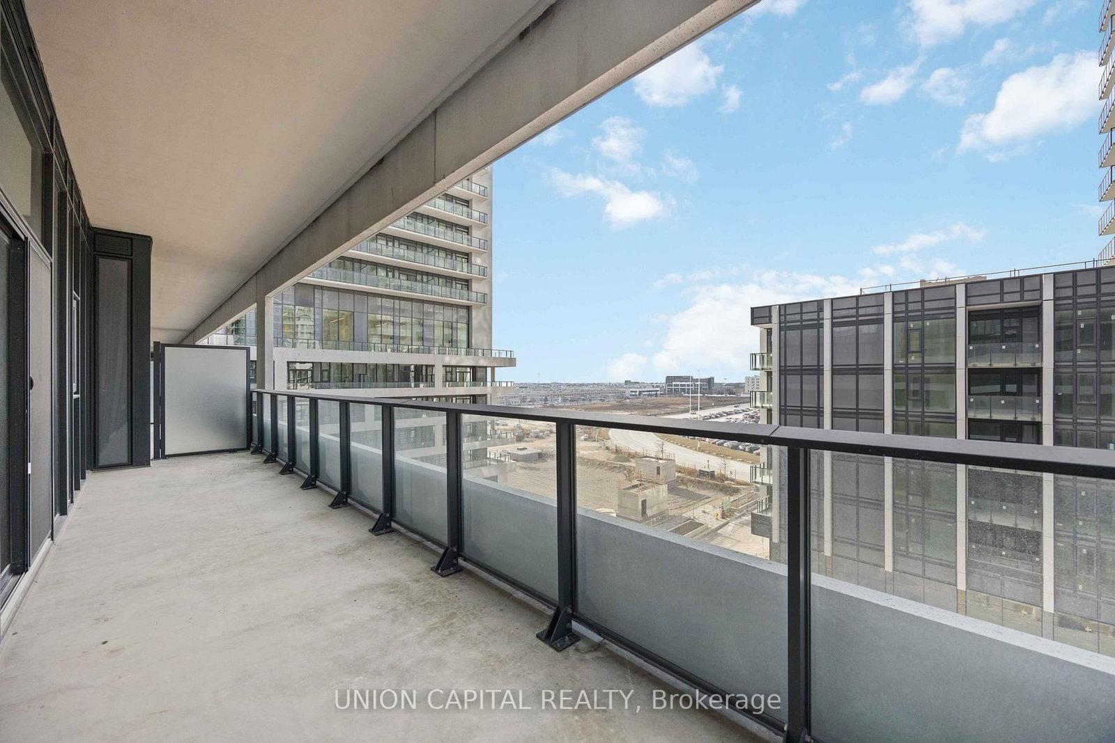 8960 Jane Street, Unit 519 - Photo 14