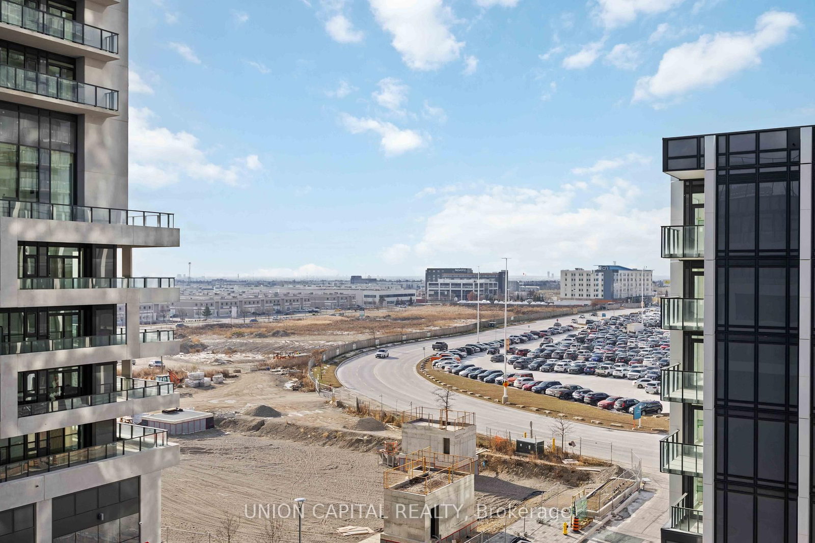 8960 Jane Street, Unit 519 - Photo 21