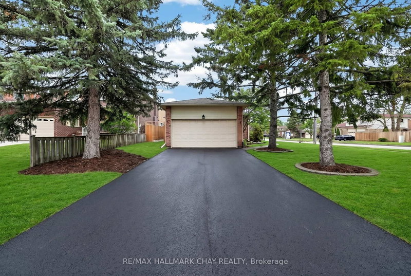 363 London Rd, Newmarket, L3Y 6G3 | Image 2