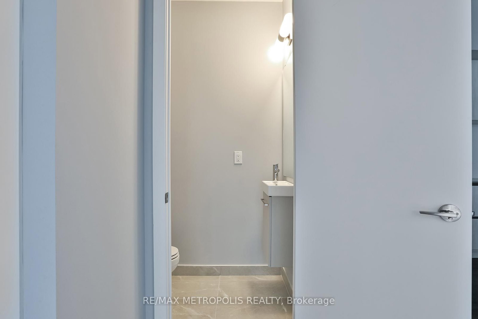 2 Steckley House Lane, Unit 906 - Photo 10