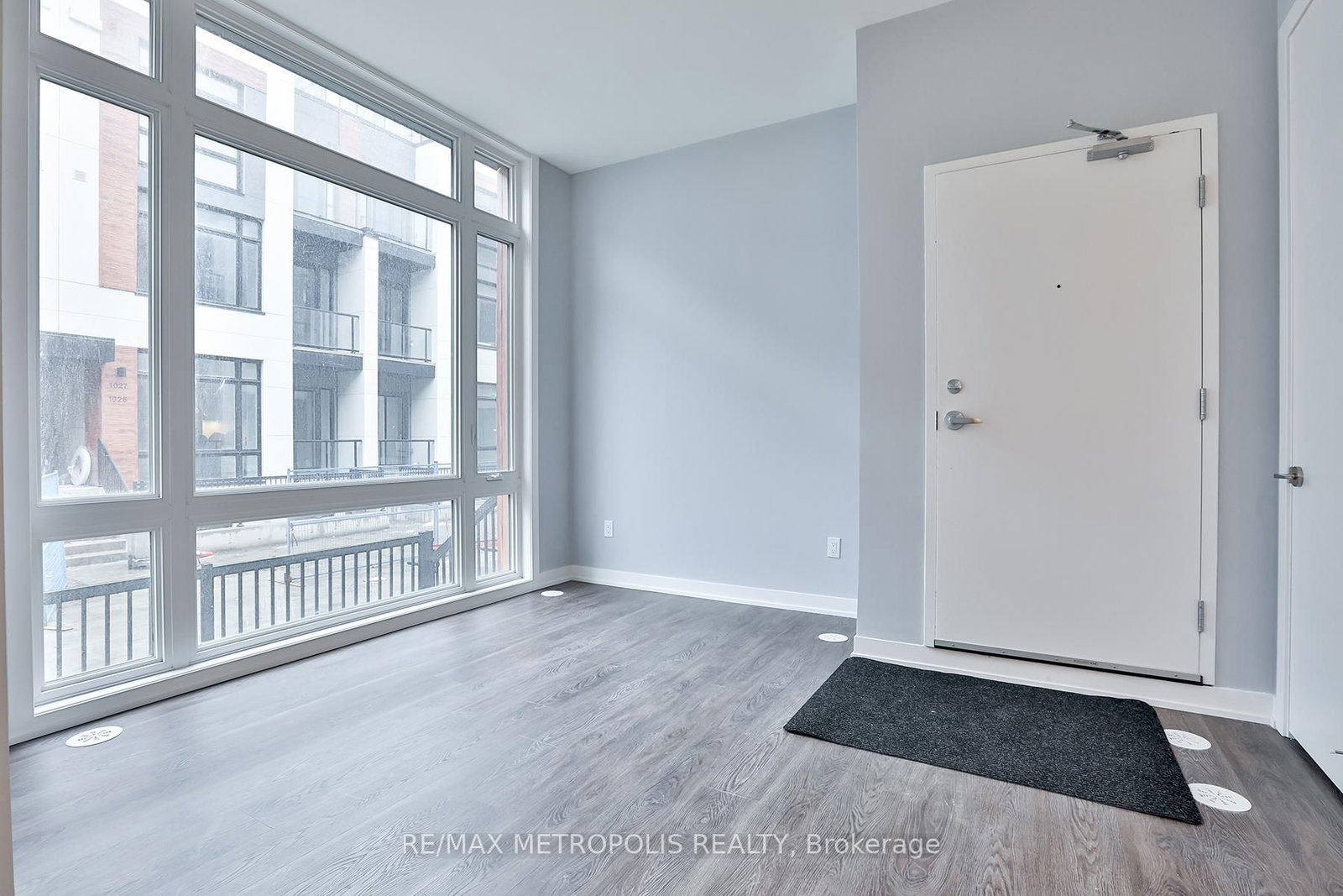 2 Steckley House Lane, Unit 906 - Photo 3