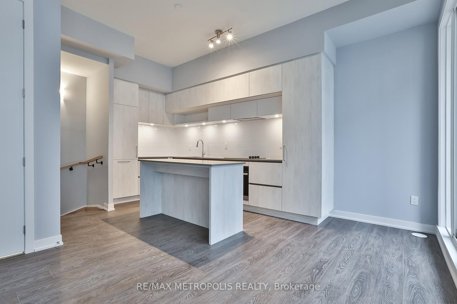 2 Steckley House Lane, Unit 906 - Photo 5