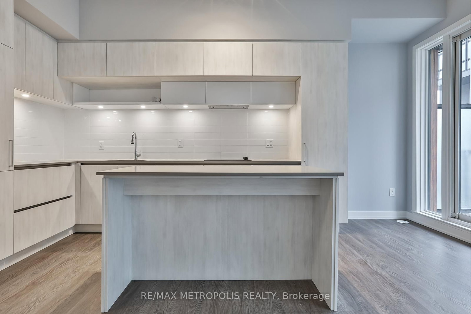 2 Steckley House Lane, Unit 906 - Photo 6