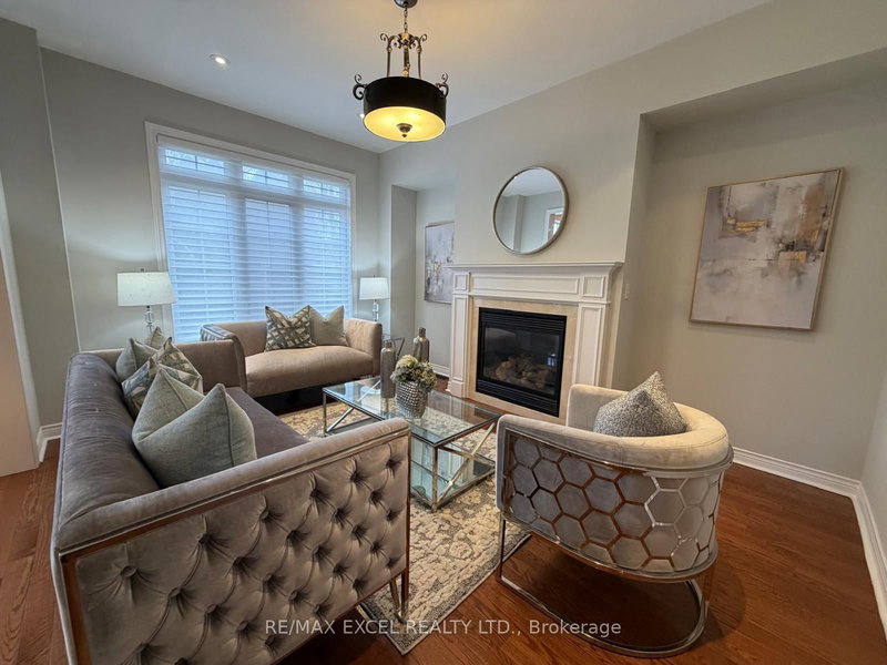 3 - 450 Worthington Ave, Richmond Hill, L4E 0E5 | Image 2