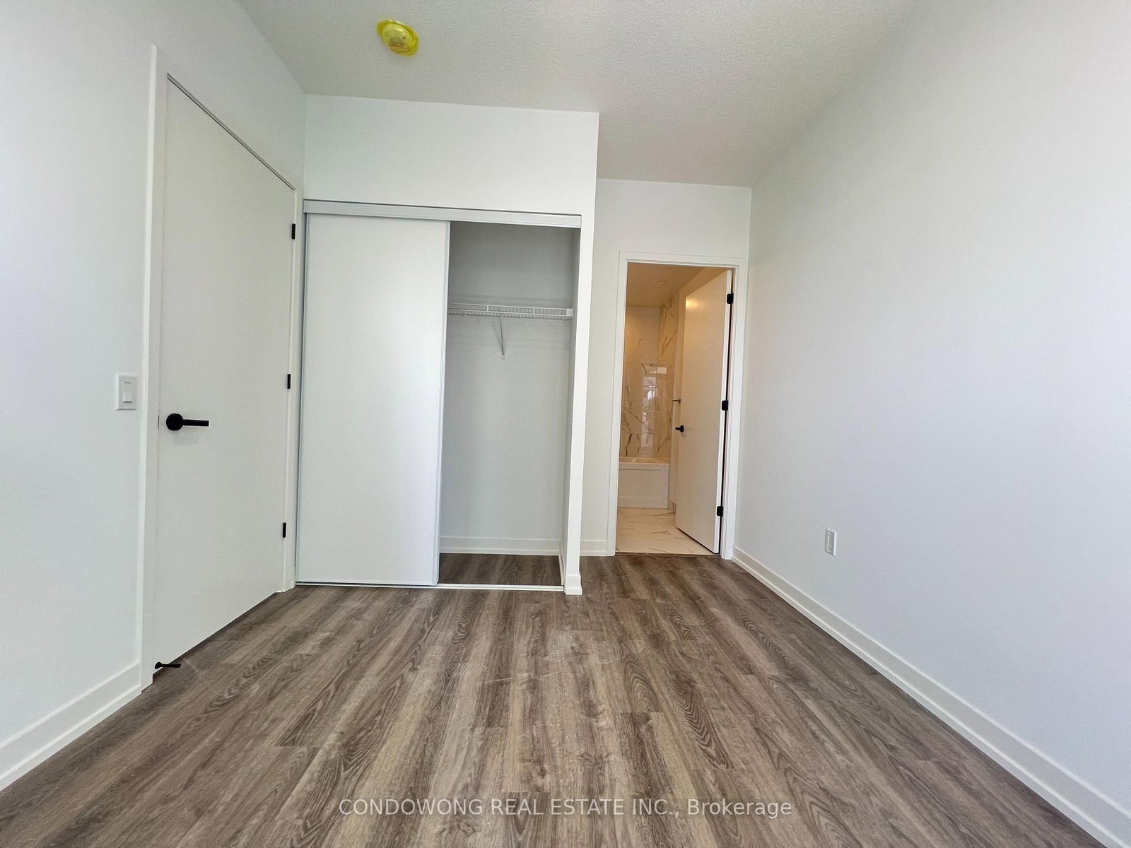 8 Interchange Way, Unit 701 - Photo 12