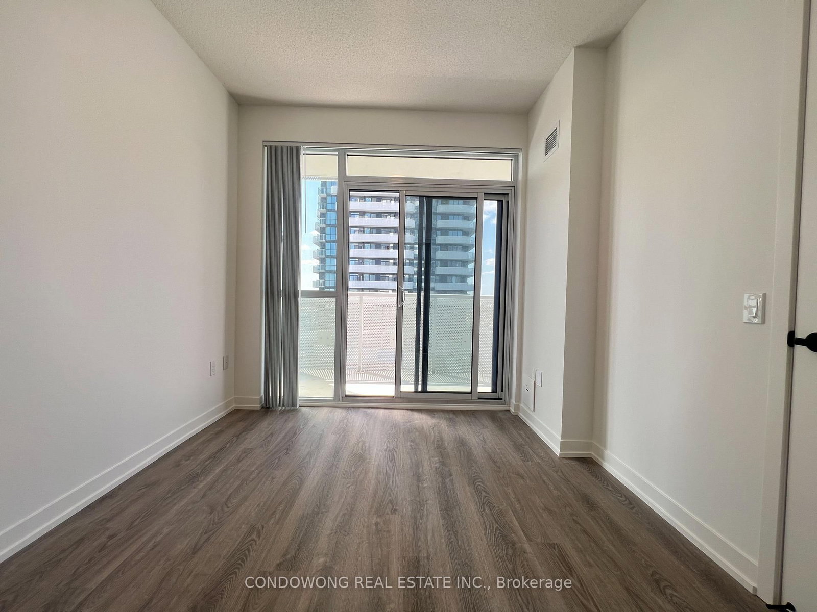 8 Interchange Way, Unit 701 - Photo 13