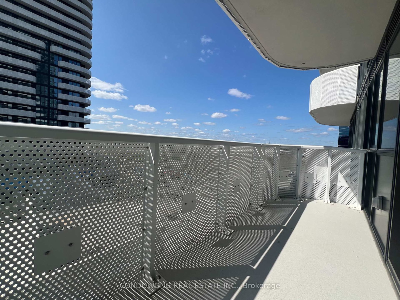 8 Interchange Way, Unit 701 - Photo 15