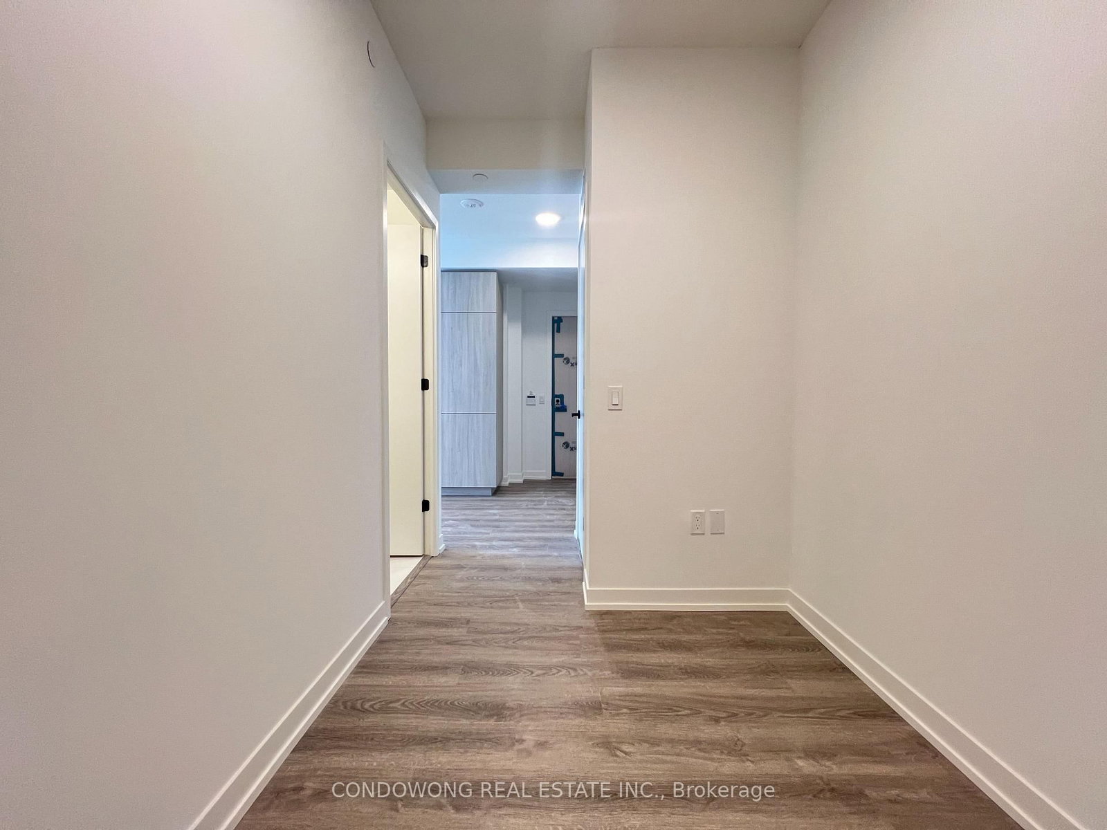 8 Interchange Way, Unit 701 - Photo 6