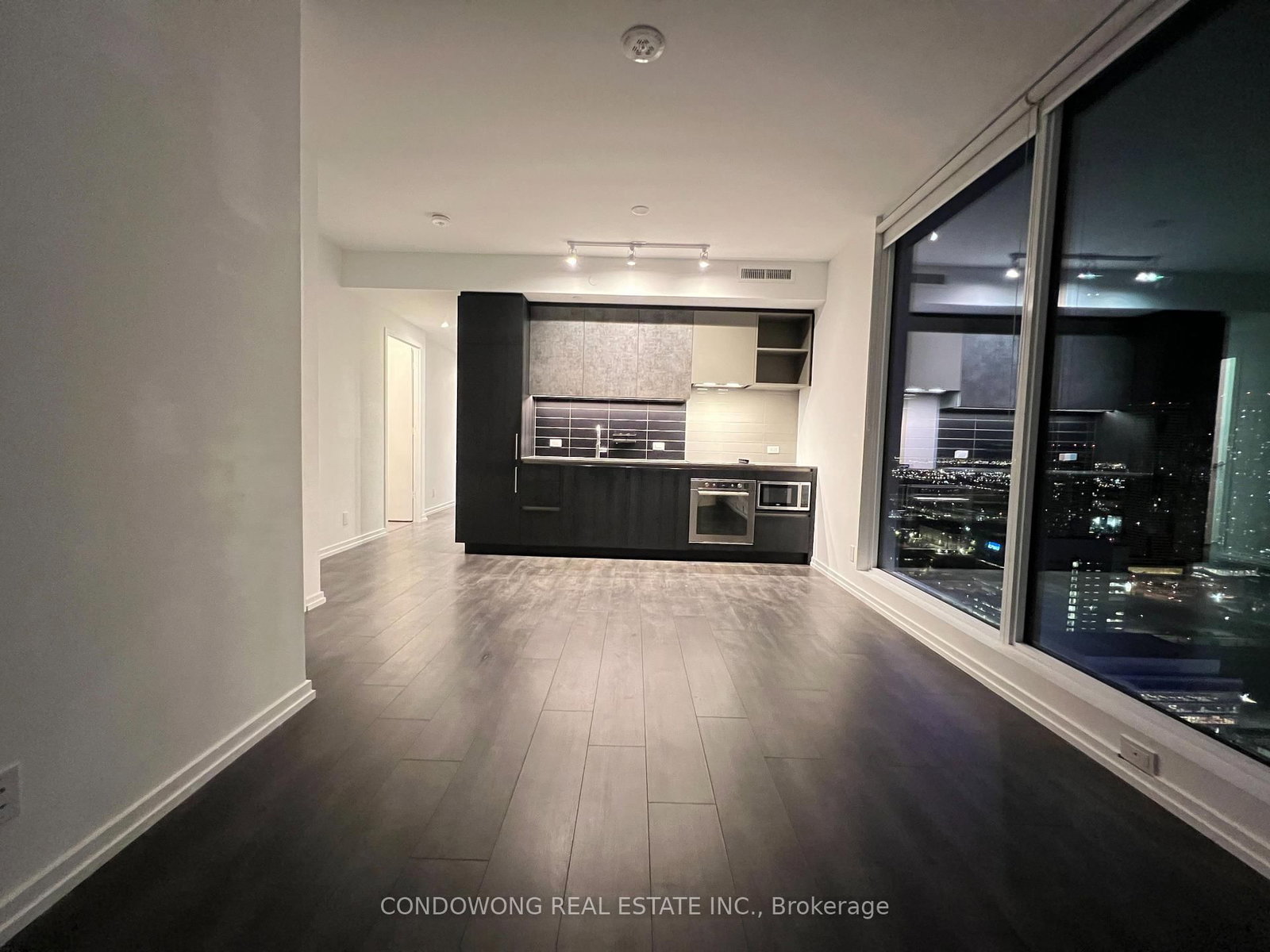 1000 Portage Parkway, Unit 4211