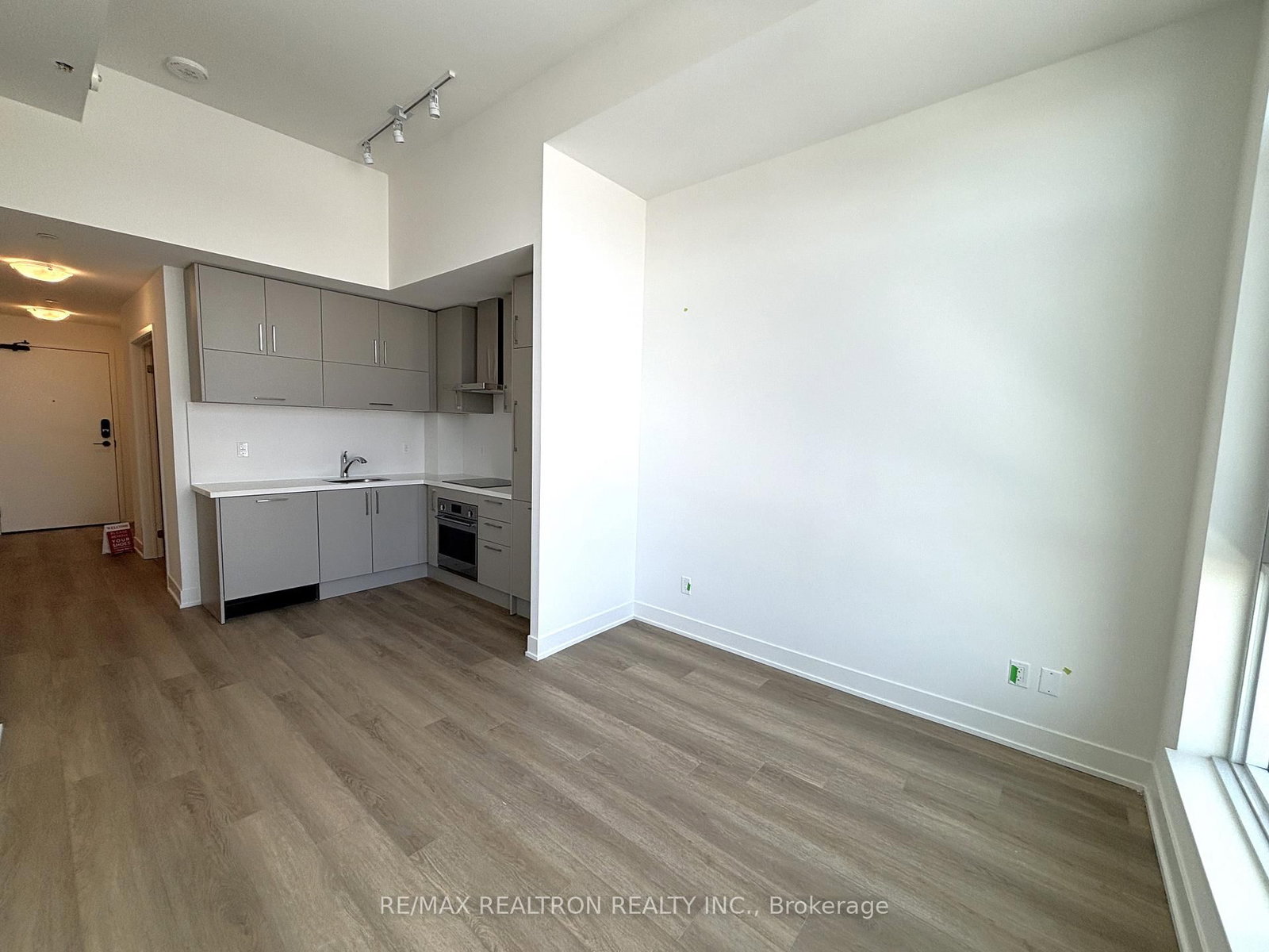 38 Andre de Grasse Street, Unit 802 - Photo 15